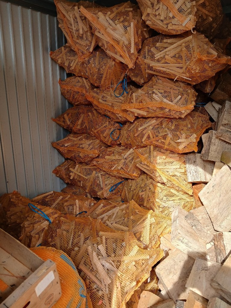 zakken 50x70cm zuiver aanmaakhout, Ophalen