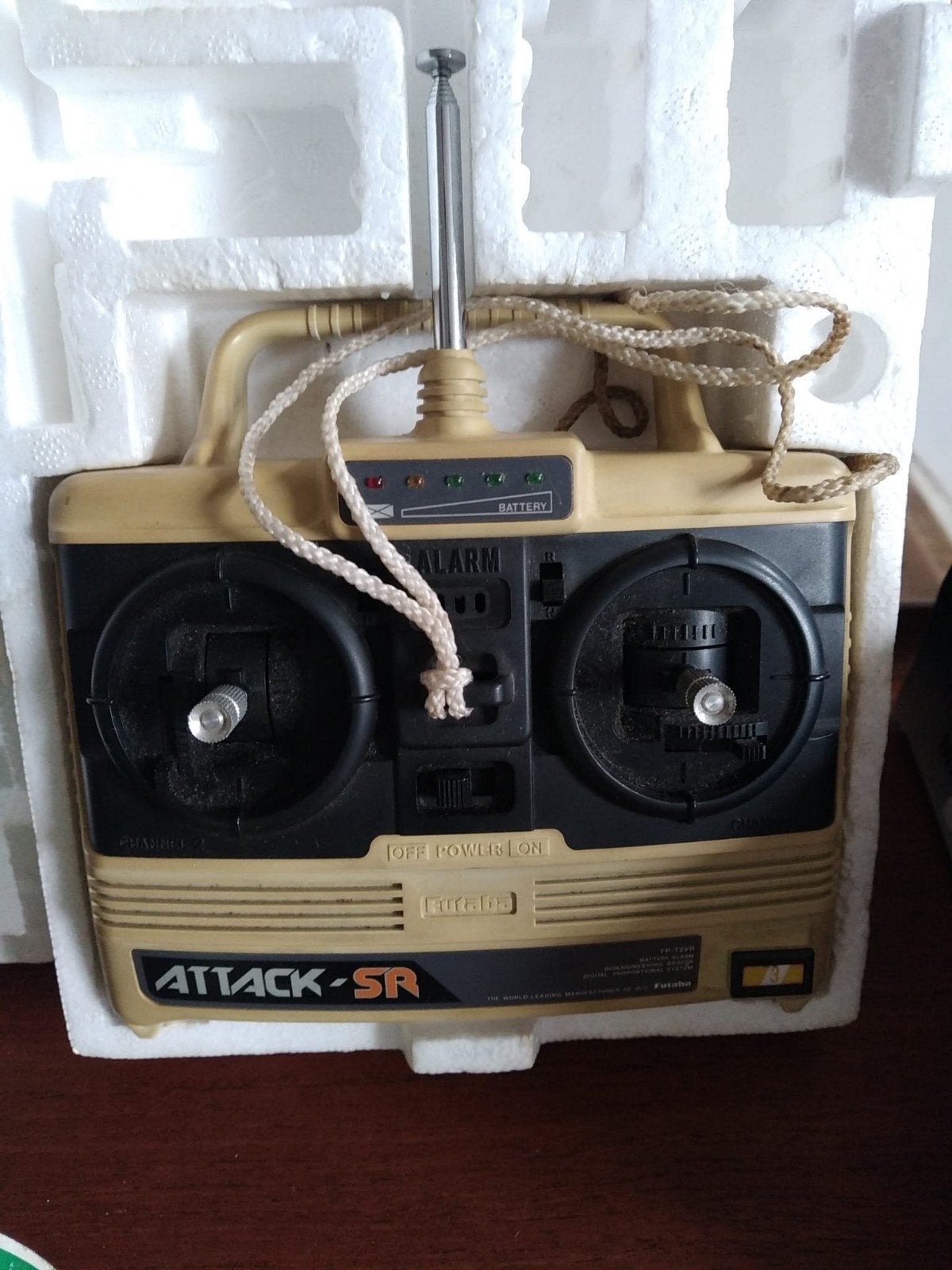 télécommande Futaba, Enlèvement ou Envoi