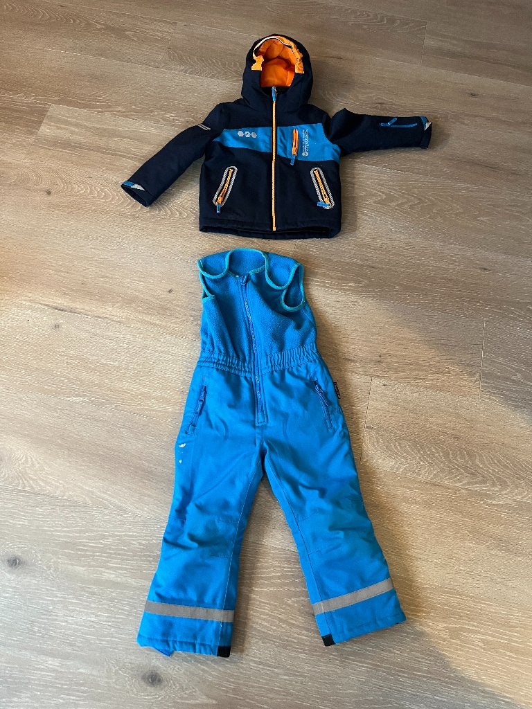 Skijas, skibroek maat 104, wanten, muts, 2 paar skisokken, Ophalen of Verzenden