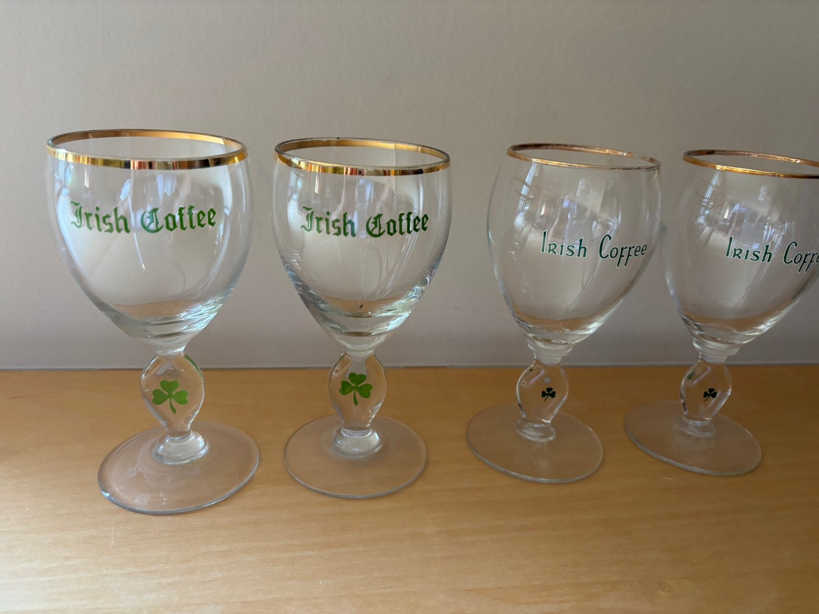 4 irish coffee glazen, Verzamelen, Glas en Drinkglazen, Ophalen of Verzenden, Zo goed als nieuw