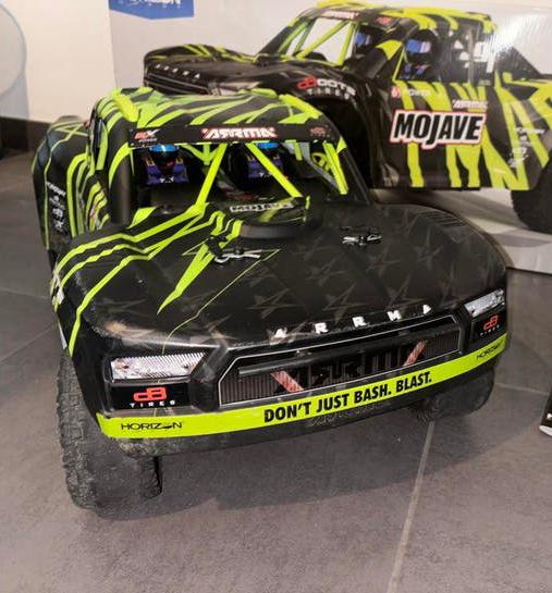 Arrma Mojave 1/7 ROLLER, Hobby & Loisirs créatifs, Autres échelles, Voiture off road, Enlèvement, Utilisé