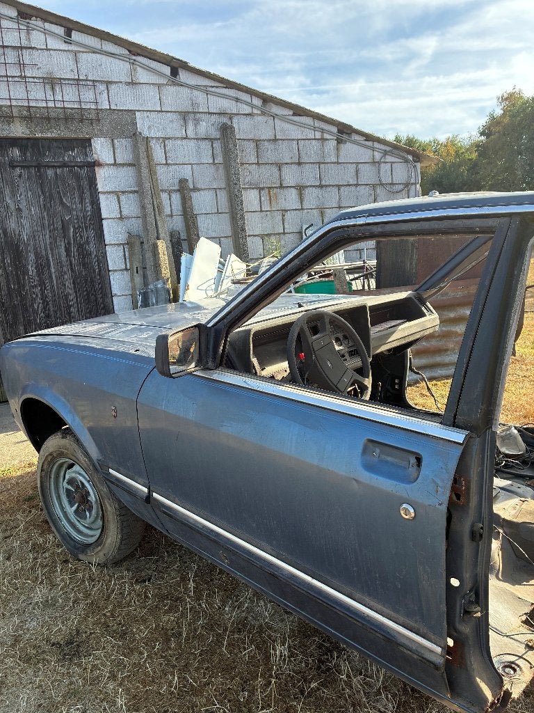 Ford Granada Gia 2800 onderdelen, Enlèvement, Utilisé, Ford