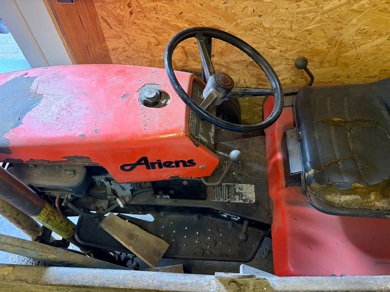Ariens YT12 zitmaaier / tuintractor zonder maaidek!, Tuin en Terras, Zitmaaiers, Ophalen, Gebruikt
