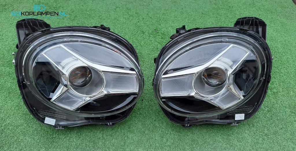Nissan Juke II F16 Full LED koplamp koplampen links rechts, Ophalen, Gebruikt, -, -