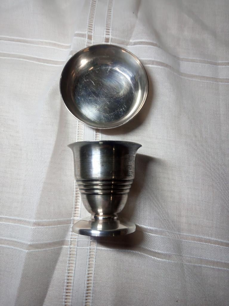 Eierdopje van sterling zilver met keurmerk, Antiek en Kunst, Antiek | Zilver en Goud, Ophalen, Zilver