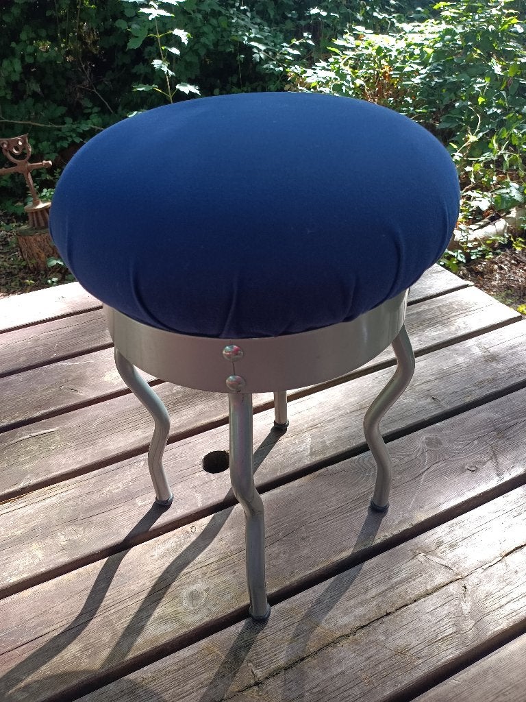 Tabouret URI - Ikea - Memphis - Ivar Ledang -1995, Enlèvement