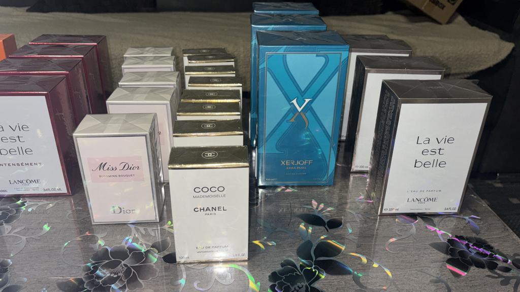 Grote parfum collectieDior, Chanel, YSL, Tom Ford, Xerjoff, Handtassen en Accessoires, Uiterlijk | Parfum, Ophalen, Nieuw