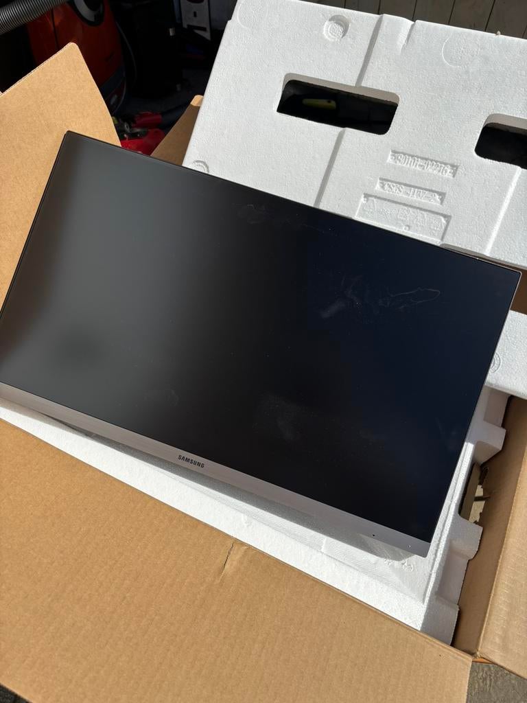 Samsung 24-inch scherm, Computers en Software, Monitoren, HD, Ophalen of Verzenden, Zo goed als nieuw, HDMI