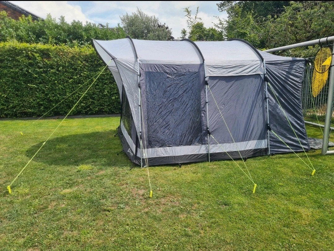 Tent / Voortent camper Outwell Country Road, Ophalen, Zo goed als nieuw, Tot en met 4