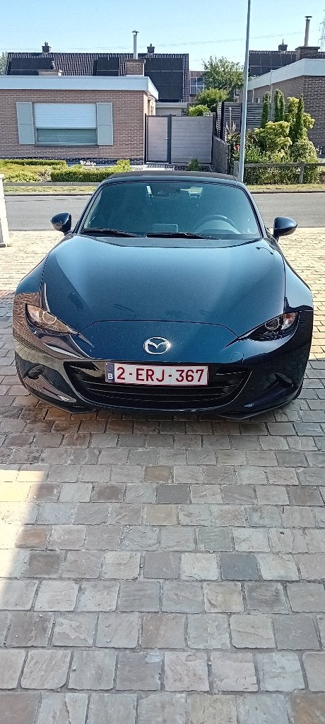 mazda mx5 cabriolet, Autos, Mazda, Particulier, MX-5, Essence, Euro 6, Cabriolet, 2 portes, Boîte manuelle, Bleu, Noir, Cuir, Propulsion arrière