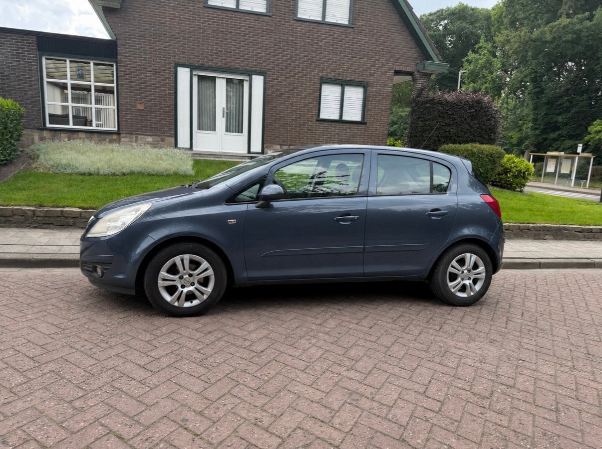 Opel Corsa 1.2i benzine 5deurs Airco reeds gekeurd, 1229 cc, Handgeschakeld, 5 deurs, Euro 4