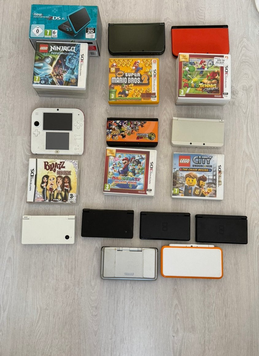 Diverse new Nintendo 3ds XL, 2ds, 2ds, 3ds XL, DSi XL, Games en Spelcomputers, Spelcomputers | Nintendo 2DS en 3DS, Ophalen, Zo goed als nieuw