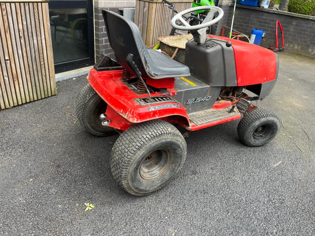 Tracteur, tondeuse, Enlèvement, Utilisé