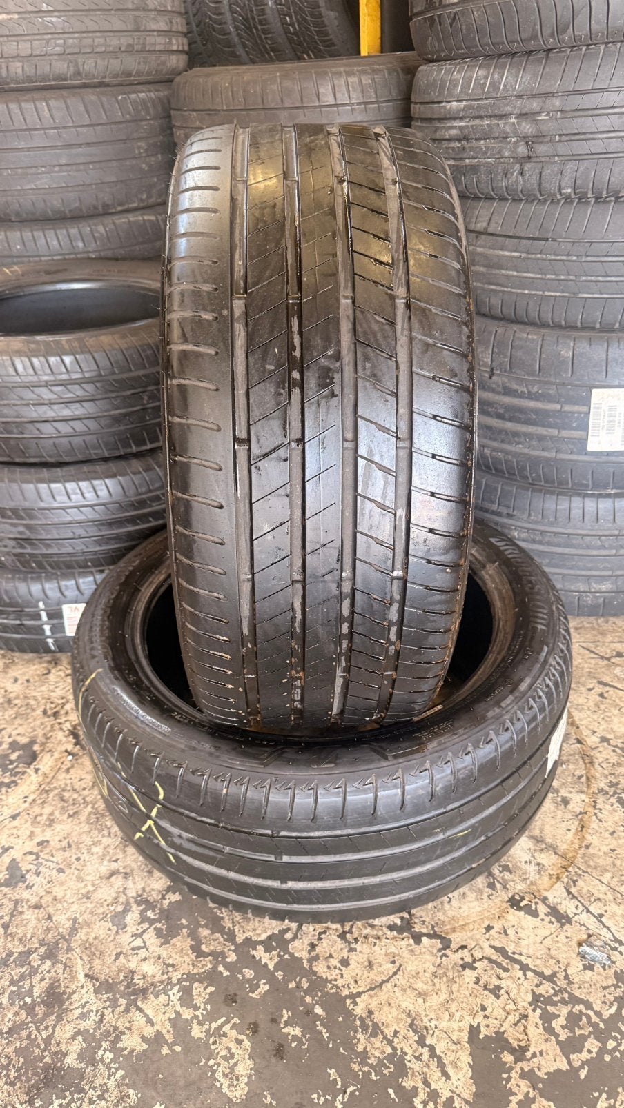 275/40/20 Bridgestone avec montage et équilibrage, Autos : Pièces & Accessoires, Enlèvement