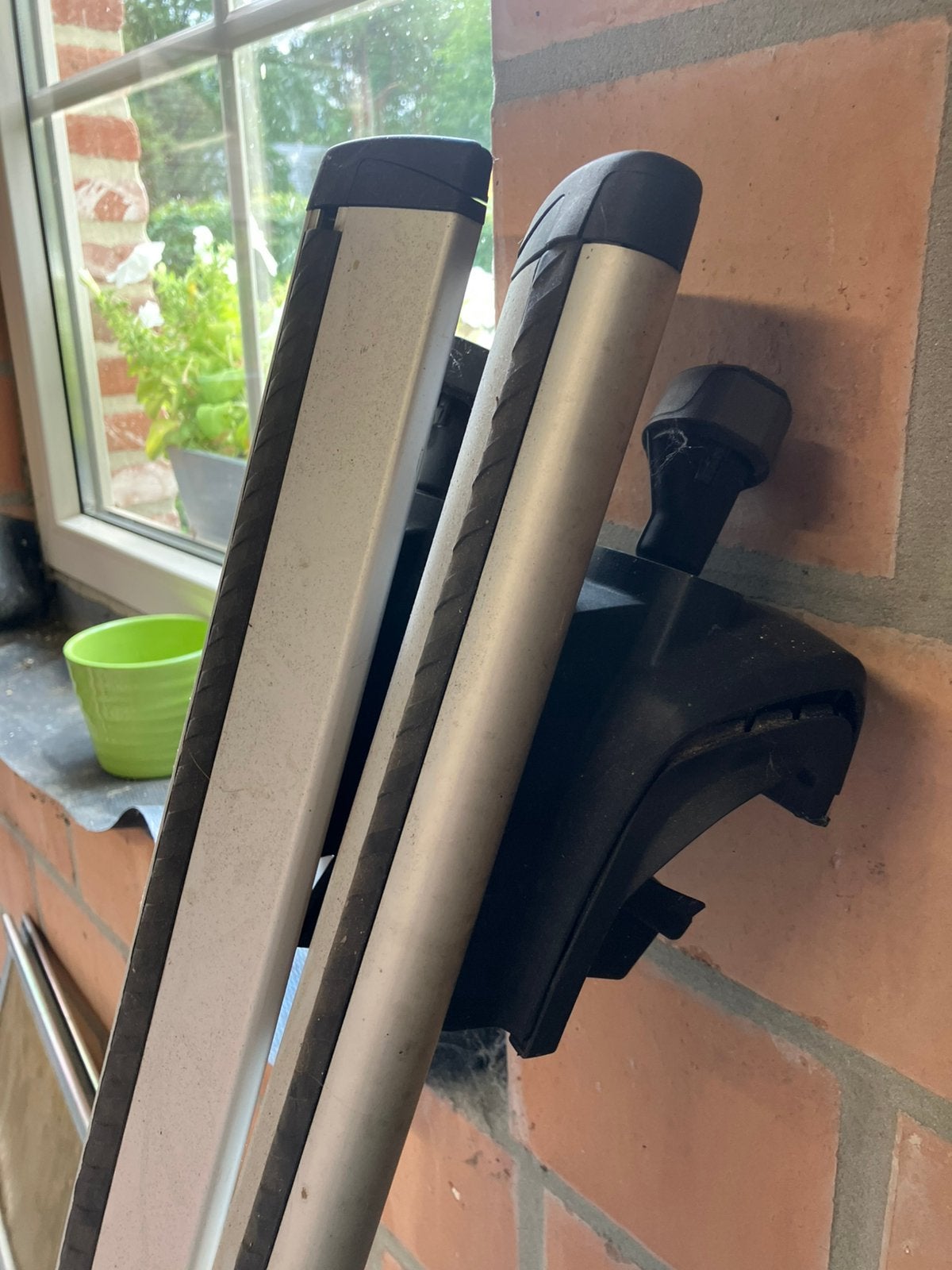 Thule dakdrager wingbar met 757 voet, Enlèvement, Utilisé
