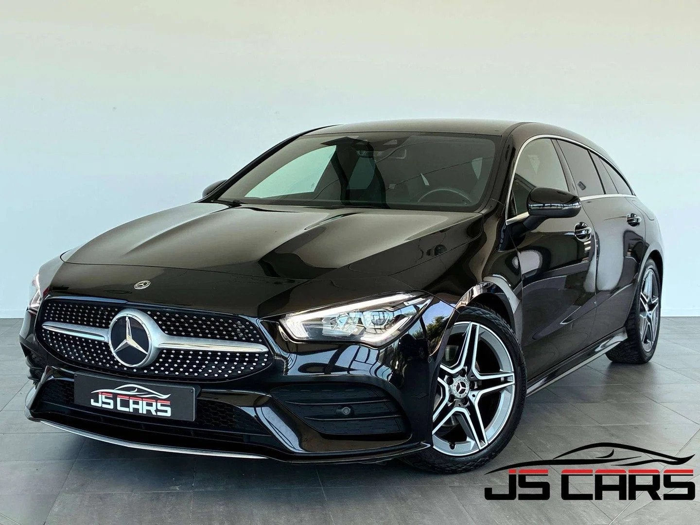 Mercedes-Benz CLA-Klasse 180 SHOOTING BRAKE PACK AMG-COCKPIT, Achat, Euro 6, Entreprise, Alcantara