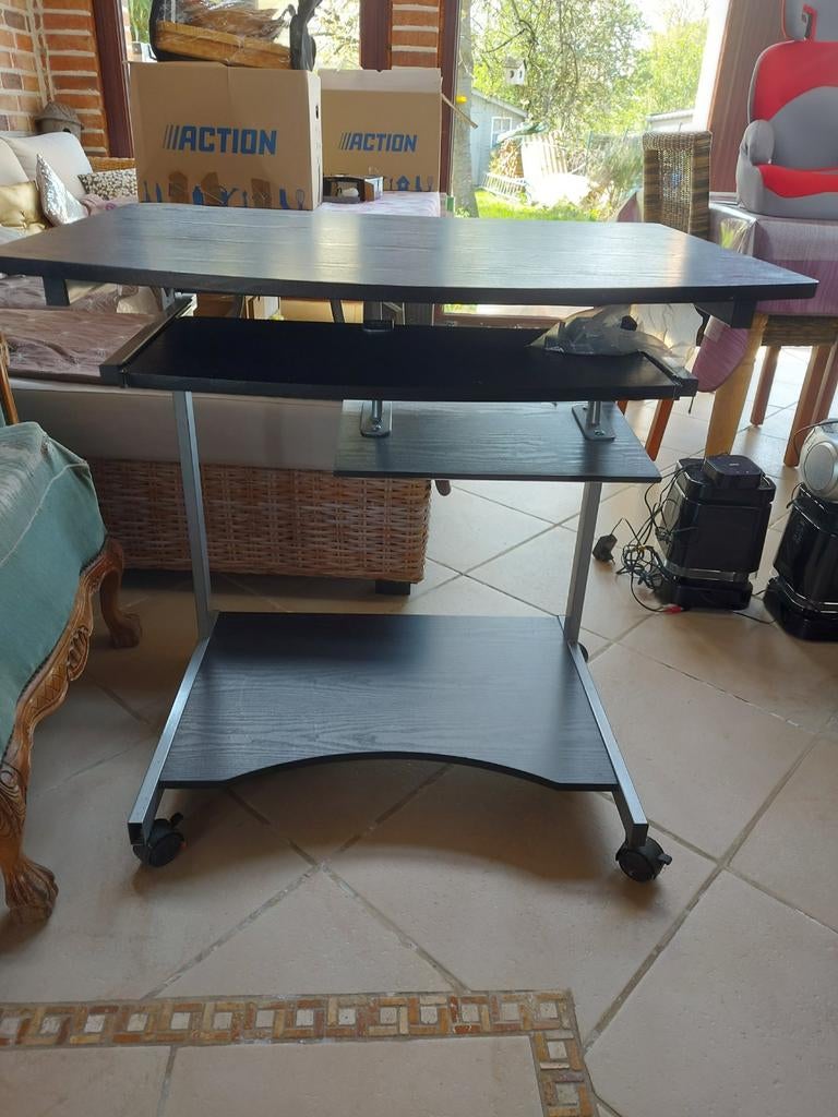 Meuble sur roulettes, Enlèvement