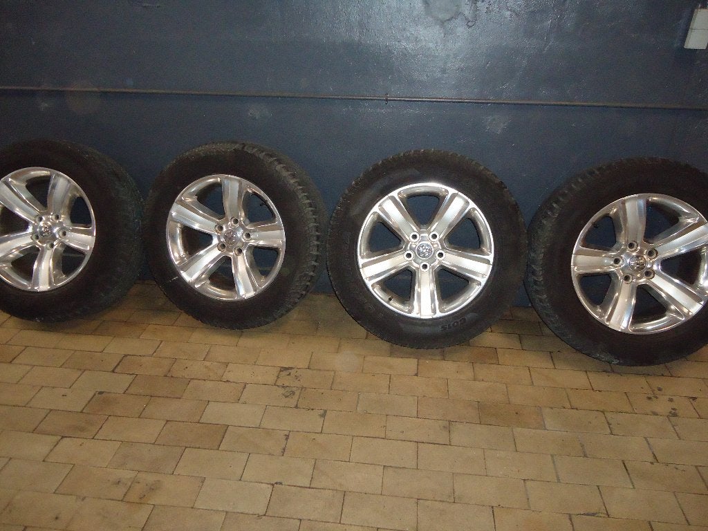 DODGE RAM 1500, Pneus et Jantes, 4 Saisons, 275 mm, Véhicule utilitaire