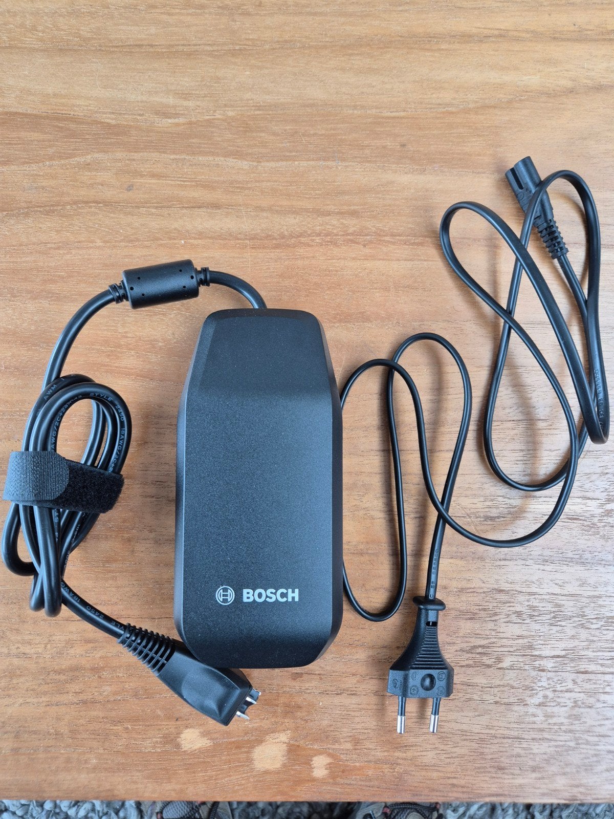 Bosch eBike lader BPC3200, Zo goed als nieuw