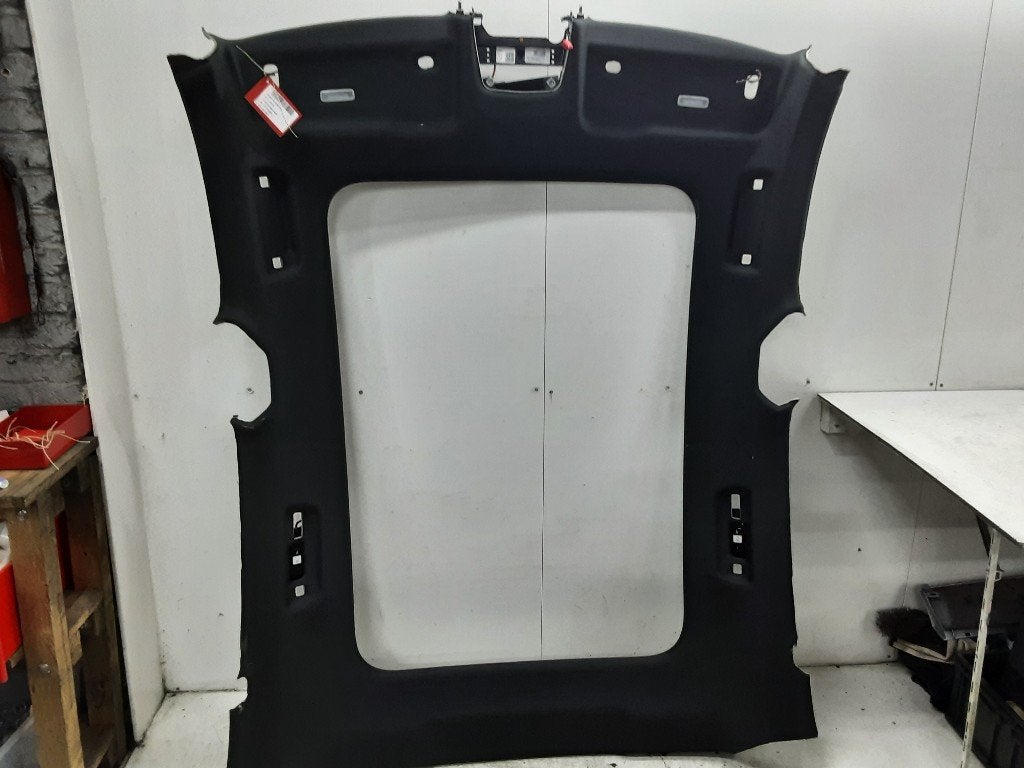 LINER OU CIEL DE TOIT Porsche Taycan (Y1A) (9J1867501AK), Utilisé, Rue de l'Espoir 34 34
4030  GRIVEGNÉE, BE, Info@Collignon.be