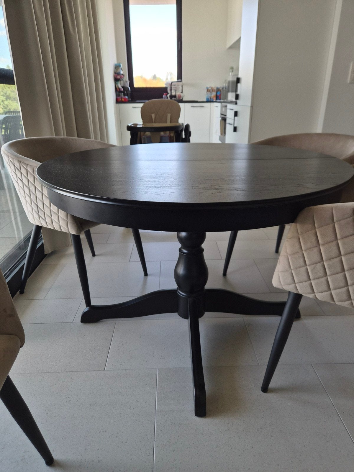 uitschuifbare eettafel zwart hout, Enlèvement