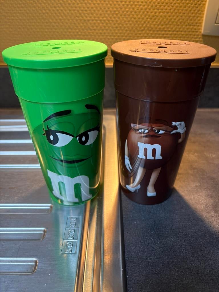 2 nouvelles tasses - Green & Ms. Brown de m&m's., Enlèvement ou Envoi, Neuf