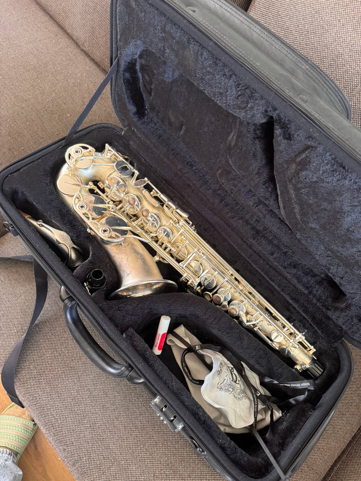 Le Monde Altsaxofoon Satellite Sand Silver, Musique & Instruments, Enlèvement, Utilisé, Alto, Avec valise