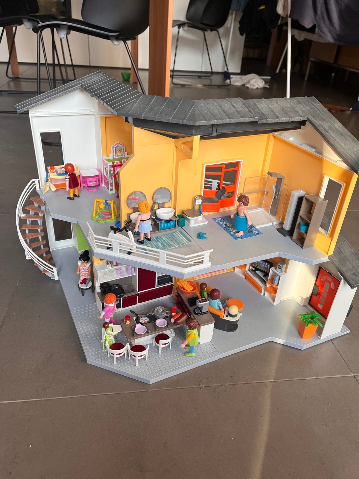 Playmobil huis met inboedel, Ophalen, Zo goed als nieuw