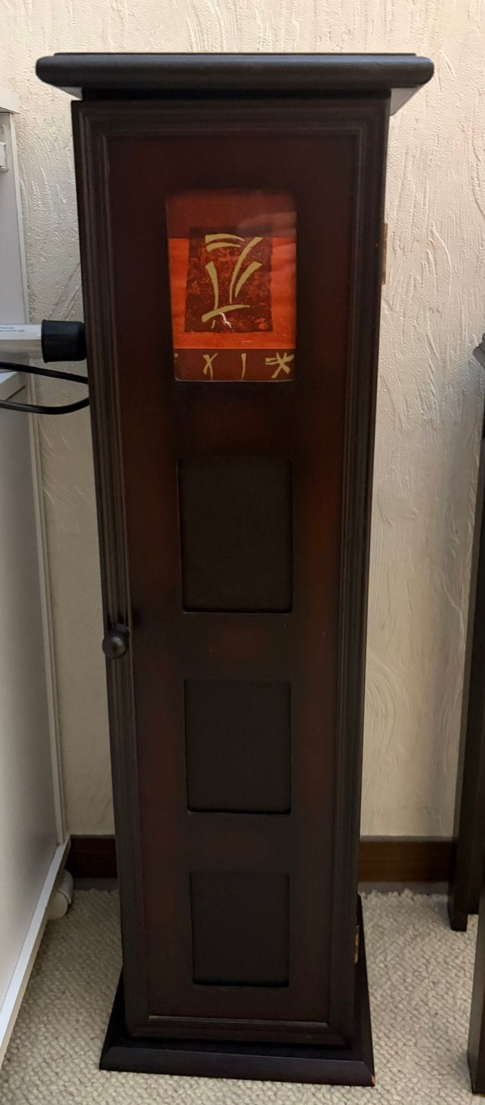 Joli meuble colonne de rangement avec porte-photos intégrés, Enlèvement, Comme neuf