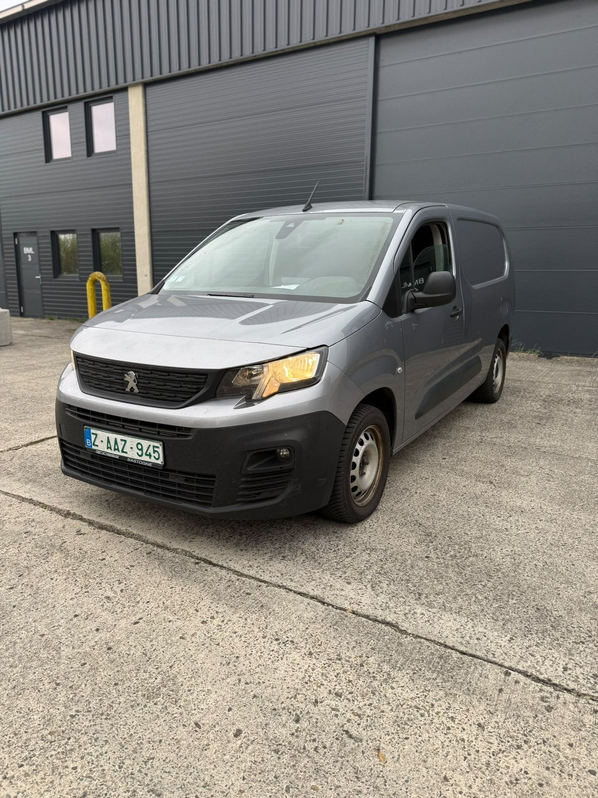 Peugeot Partner, https://public.car-pass.be/vhr/5cb72683-3941-4f3e-858f-51947326b133, 75 kW, Achat, Entreprise