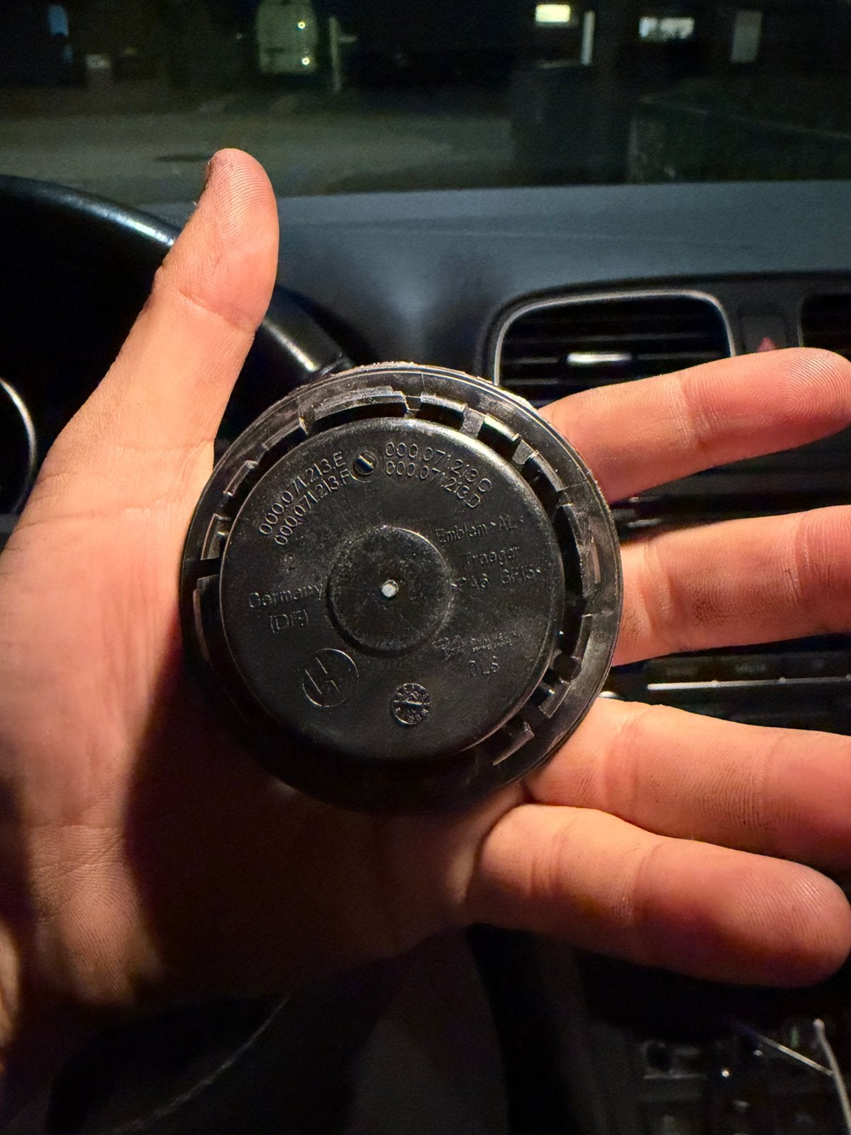 Couvre-moyeu Volkswagen Dynamic, Autos : Divers, Enlèvement ou Envoi, Neuf