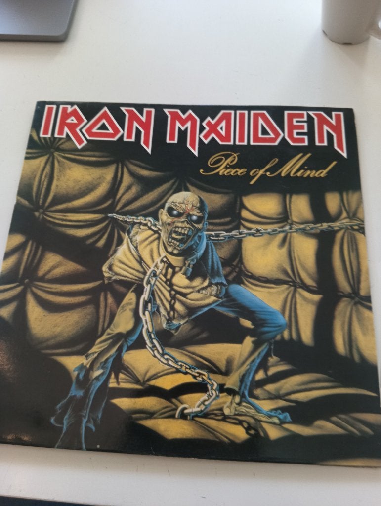 LP IRON MAIDEN PIECE OF MIND, Cd's en Dvd's, Vinyl | Hardrock en Metal, LP, Heavy metal, Gebruikt, Ophalen of Verzenden