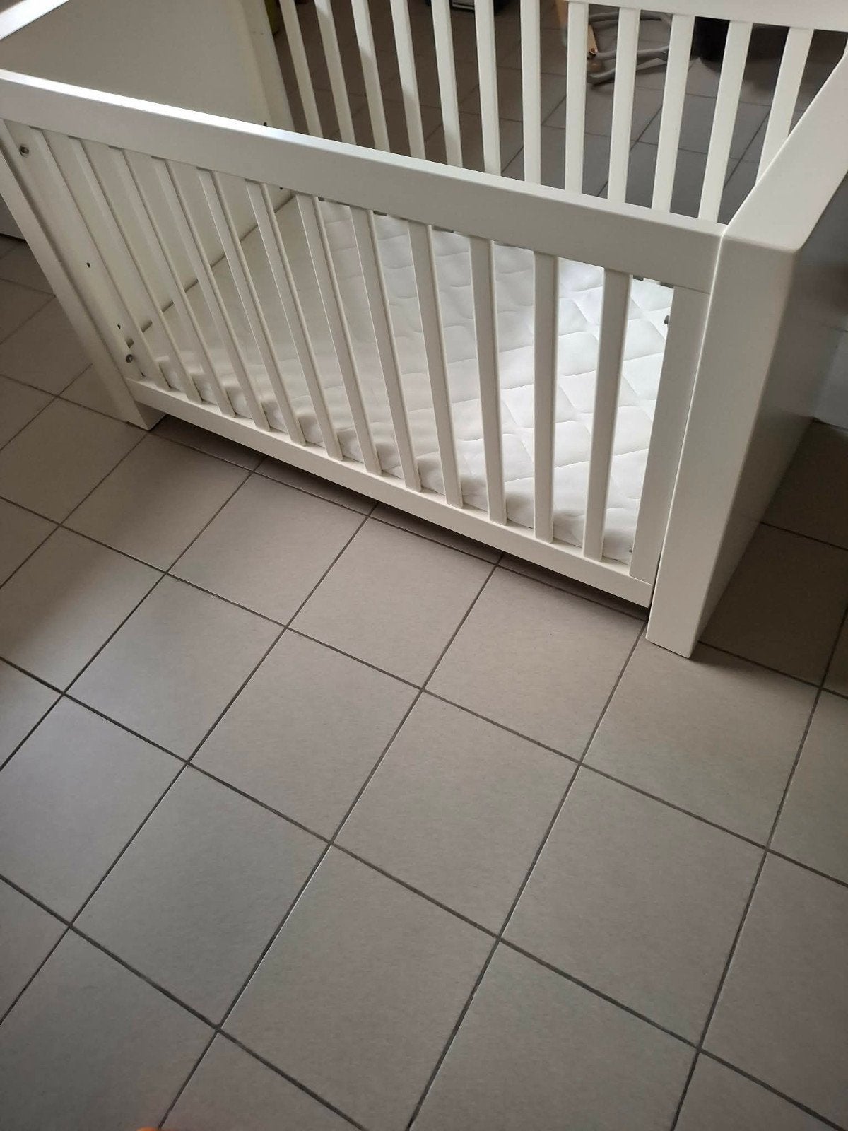 kinderbed ledikant kidsmill + matras, Ophalen, Zo goed als nieuw, Ledikant