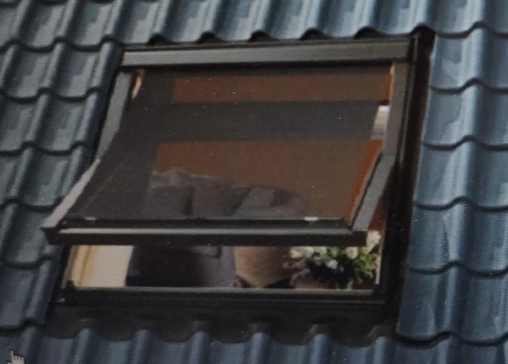 velux dakraam verduisteringsgordijn + zonnewering, Doe-het-zelf en Bouw, Ophalen, Zo goed als nieuw, Dakraam