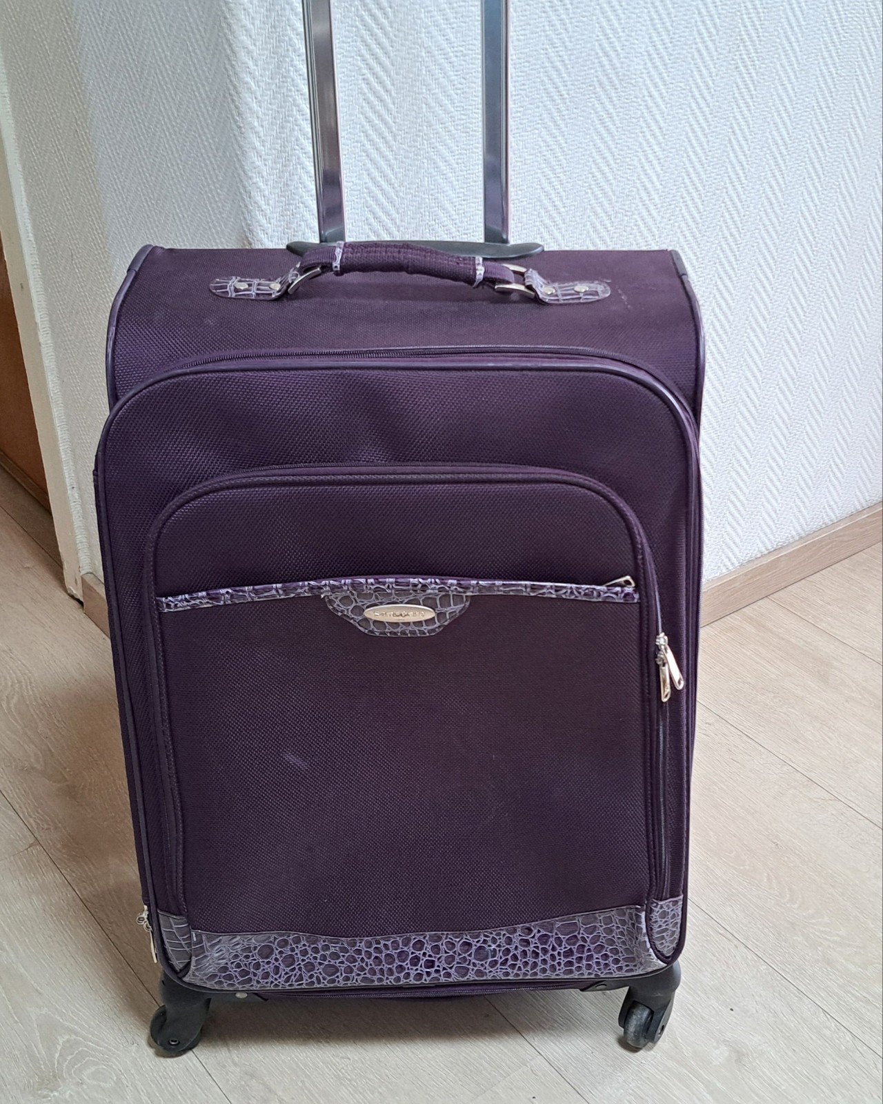 Samsonite valise trolley 4 roulettes de qualité +_ 62/45 cm, Enlèvement, Utilisé, Roulettes