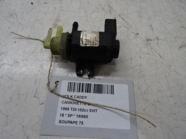 VACUUM VALVE Volkswagen Caddy IV (04L131051AH), Volkswagen, Volkswagen AG, Utilisé, Kundenbetreuung@volkswagen.de