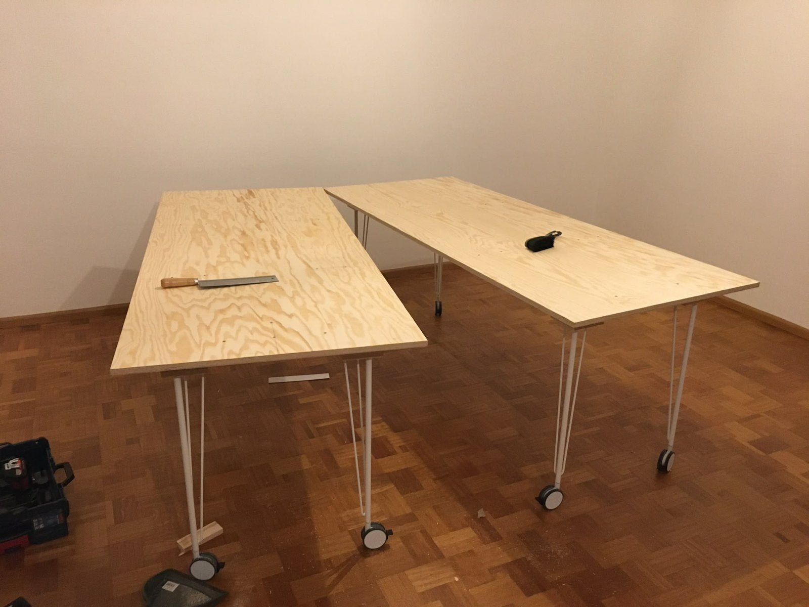 Bureautafel met rollende poten Krille, Huis en Inrichting, Ophalen, Met wielen, Spaanplaat of MDF, 100 cm