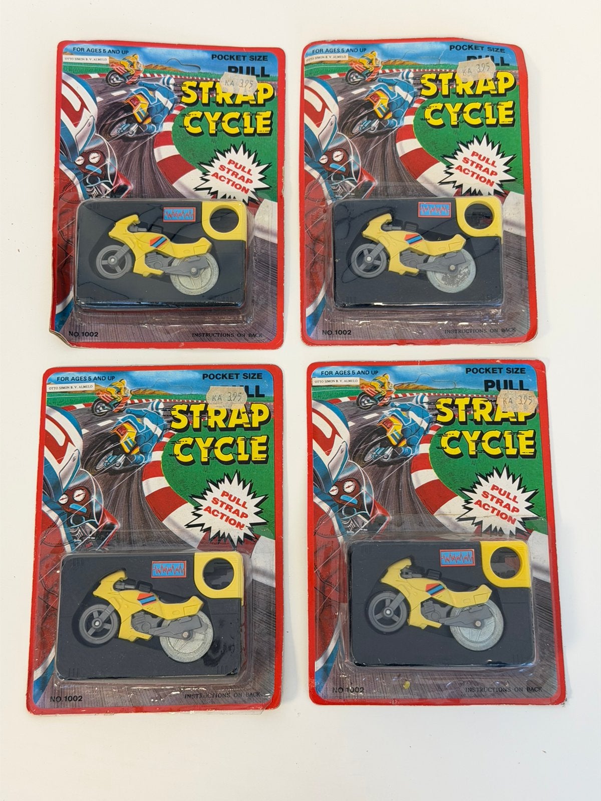 Vintage Pull Strap Cycle Motor Speelgoed Nieuw 1988 blister, Ophalen of Verzenden, Nieuw