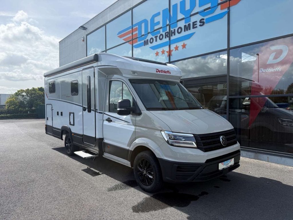 DETHLEFFS GLOBEBUS PERFORMANCE T 46, 6 à 7 mètres, Réfrigérateur, Diesel, Automatique