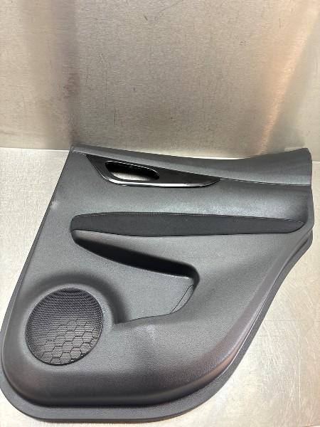 PANNEAU DE PORTE ARRIÈRE DROIT Nissan Qashqai (J11), Utilisé, Nissan