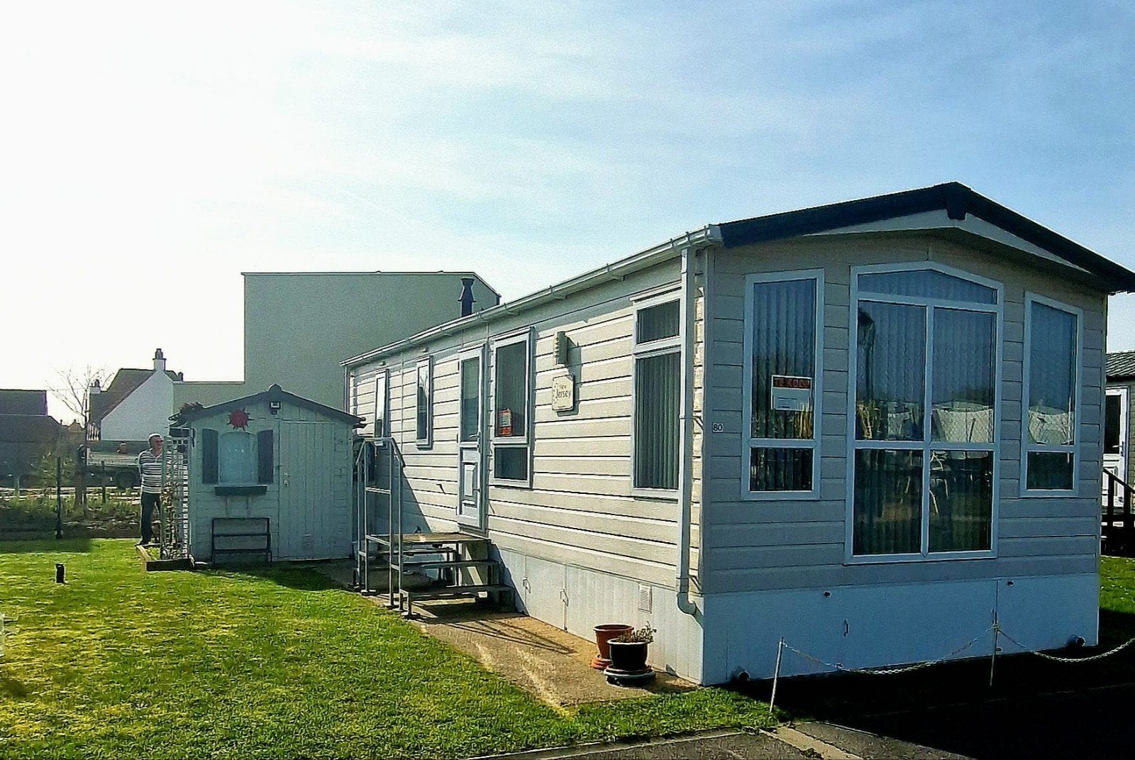 Caravan te koop met inboedel