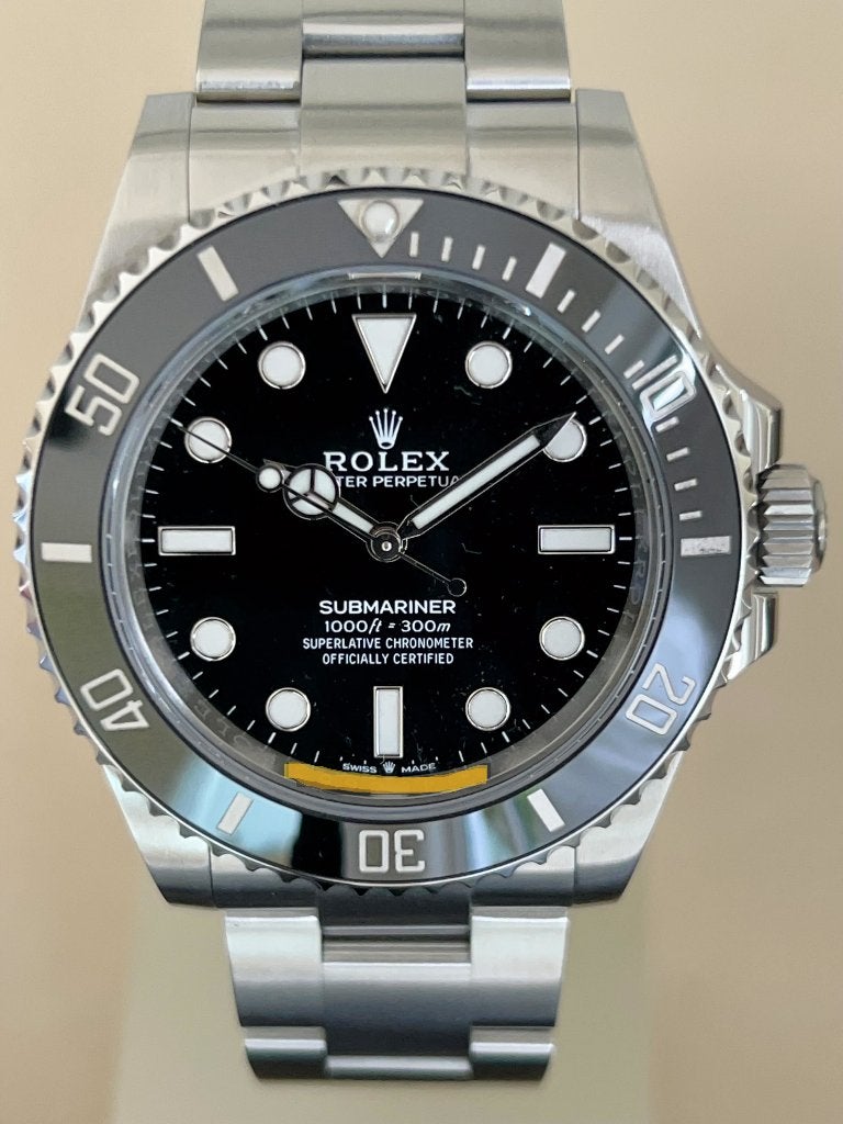 Rolex Submariner No Date 124060 – Full Set – Avril 2025, Bijoux, Sacs & Beauté, Montres | Hommes, Comme neuf, Montre-bracelet