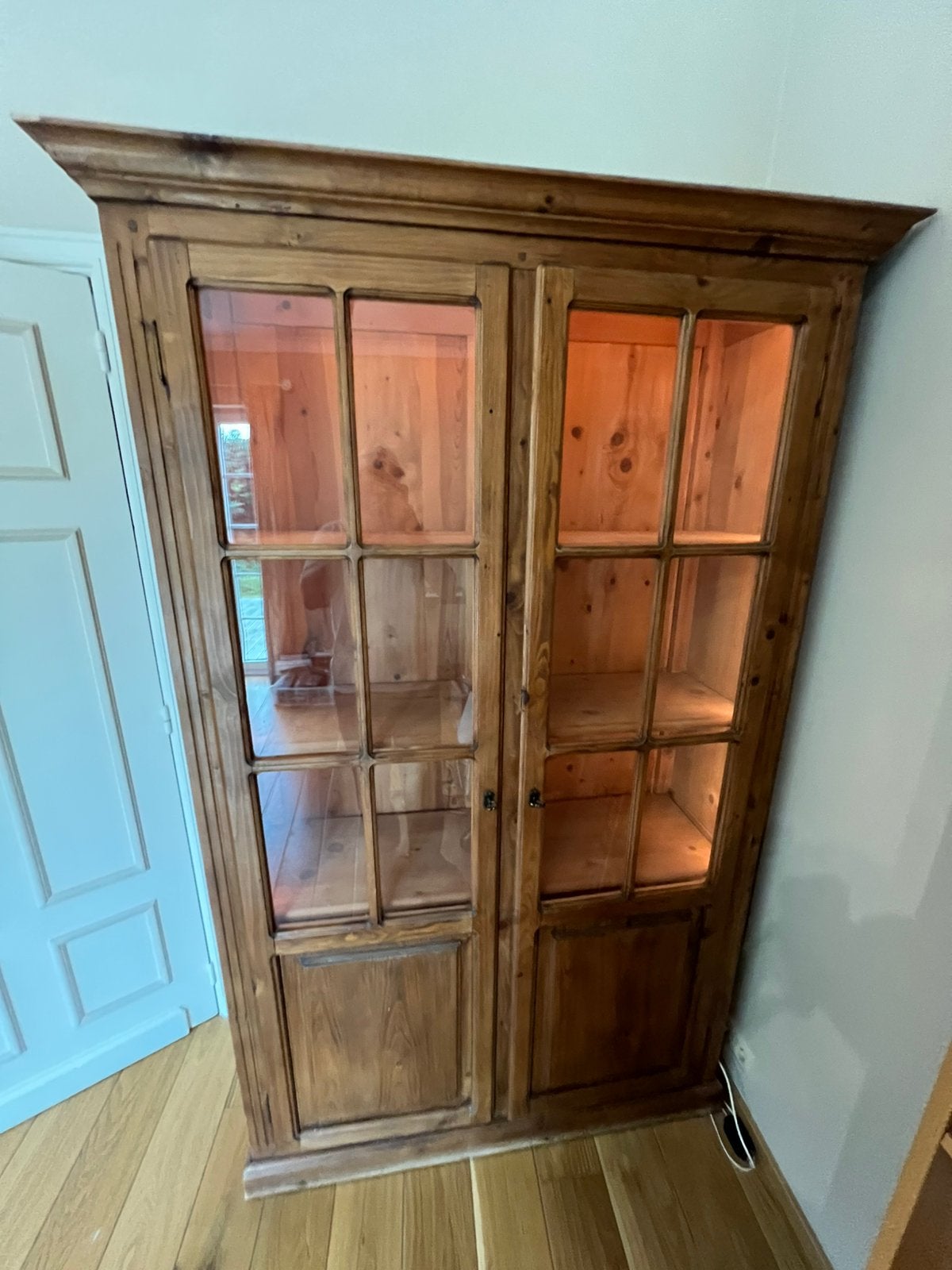 Massief houten dressoir/boekenkast met glazen deuren, Antiek en Kunst, Ophalen