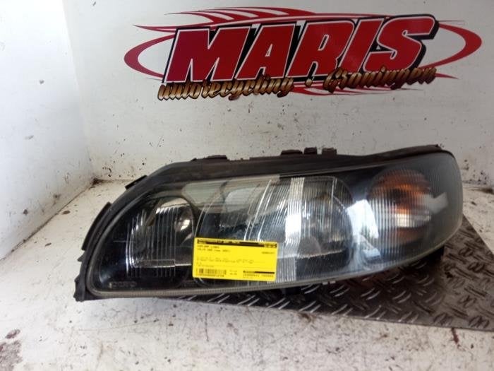 Phare gauche d'un Volvo S60, -, -, 3 mois de garantie, -