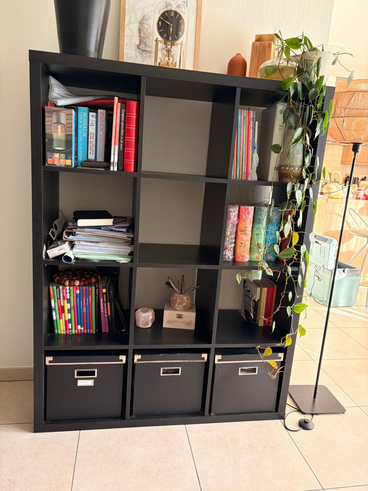 Zwarte IKEA Kallax Stellingkast – 12 vakken (3x4), Ophalen, Met plank(en), Gebruikt, 100 tot 150 cm