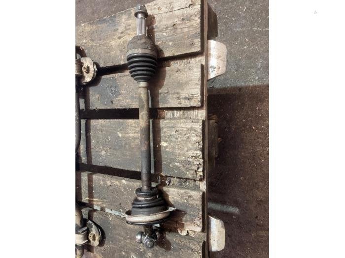 Arbre de transmission avant gauche d'un Renault Twingo, Renault, -, 3 mois de garantie, Utilisé