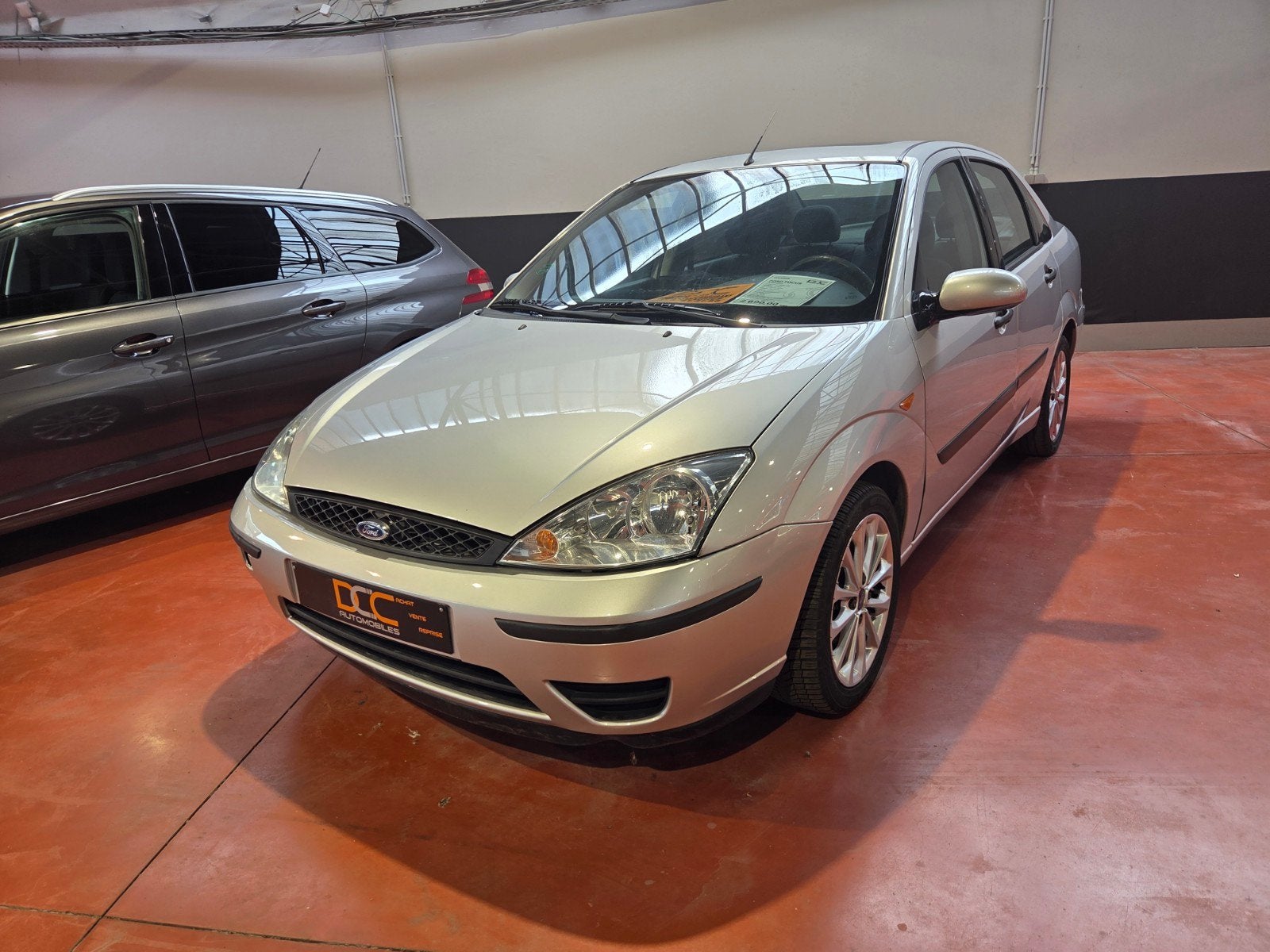 FORD FOCUS 1.6 ESSENCE AUTOMATIQUE - Garantie 12 mois, Enlèvement