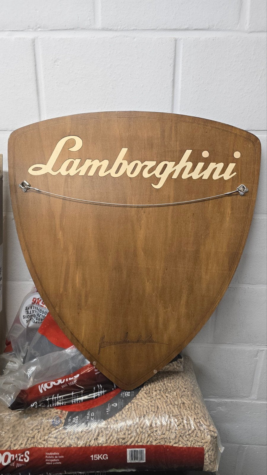 Enseigne decorative en bois Lamborghini 65x57cm, Auto's, Particulier, Te koop