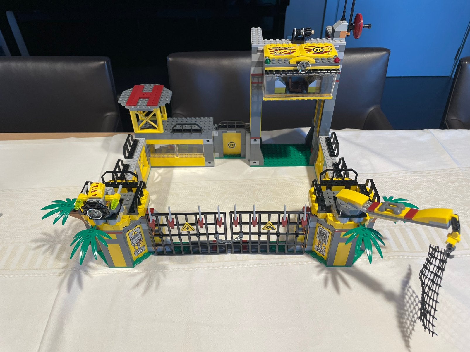Lego dino defense, Enfants & Bébés, Jouets | Duplo & Lego, Lego, Comme neuf, Enlèvement, Jurassic World