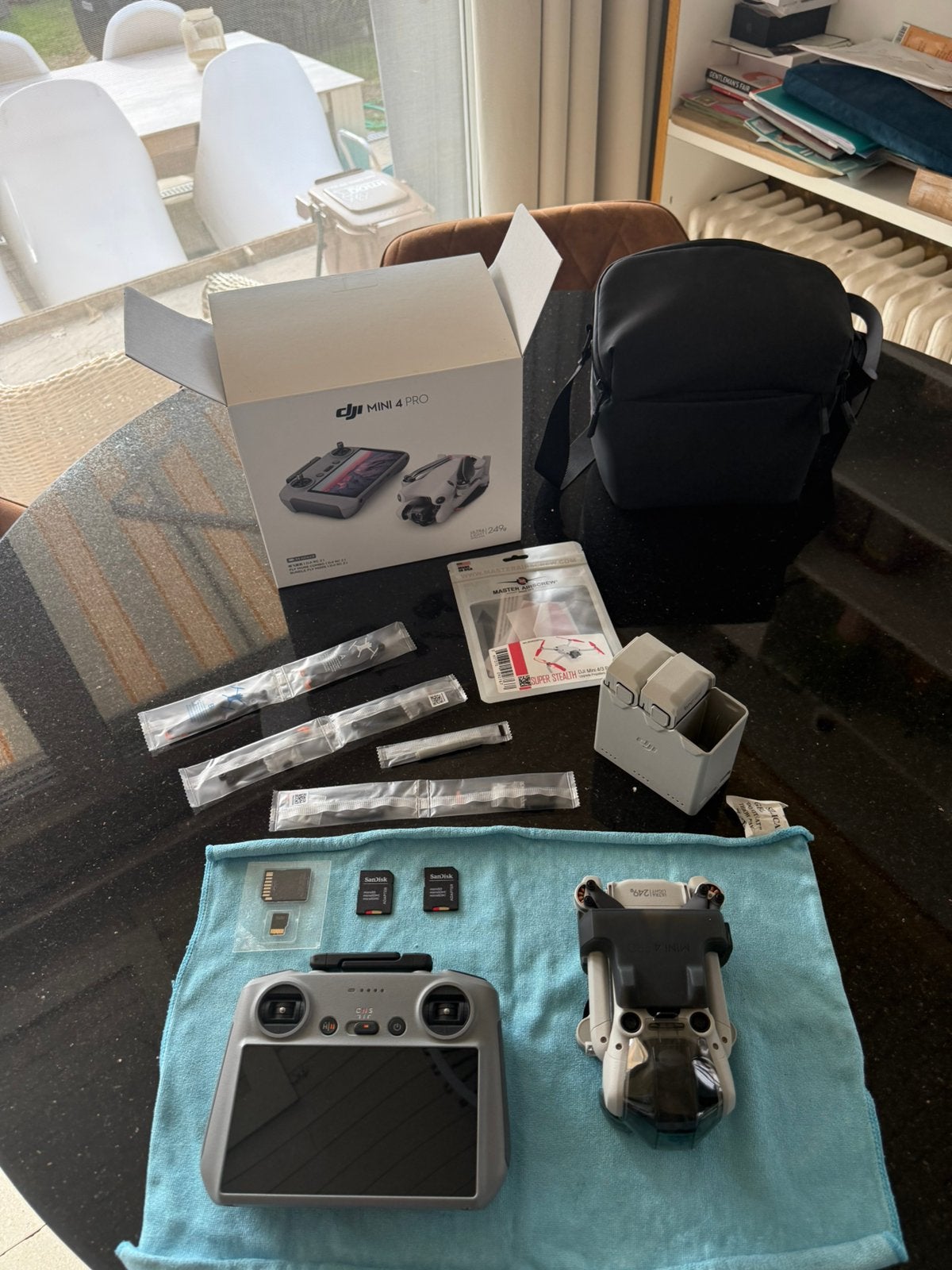 Dji mini pro 4 fly more combo met extras, Ophalen, Zo goed als nieuw